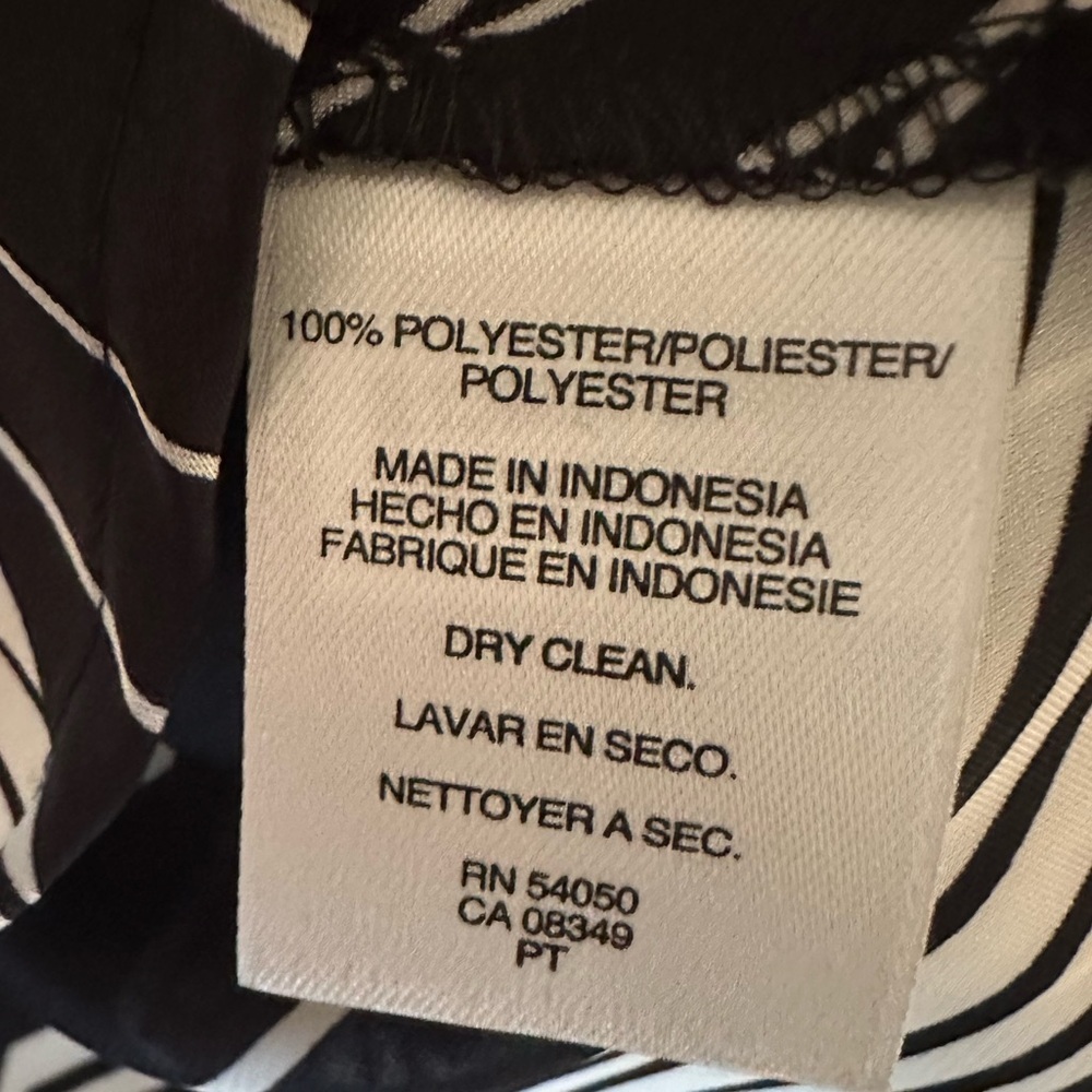 Kasper Separates Satin Zigzag Lines Print With Ti… - image 5